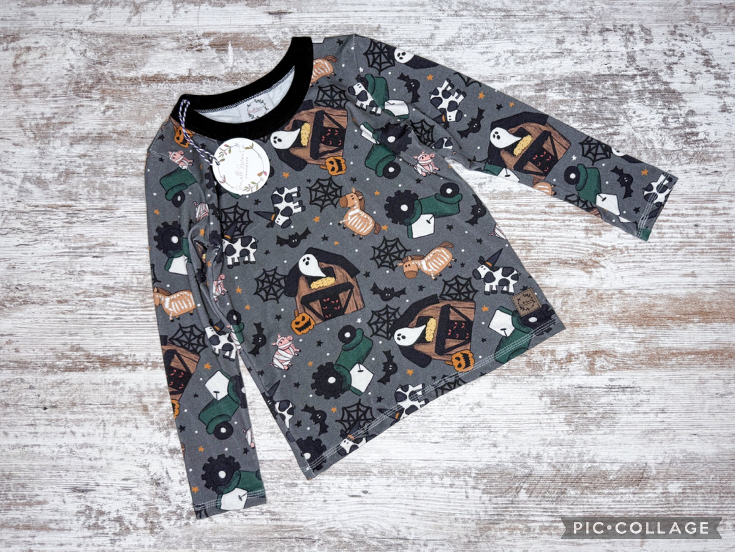 Basic Tee-Halloween Farm