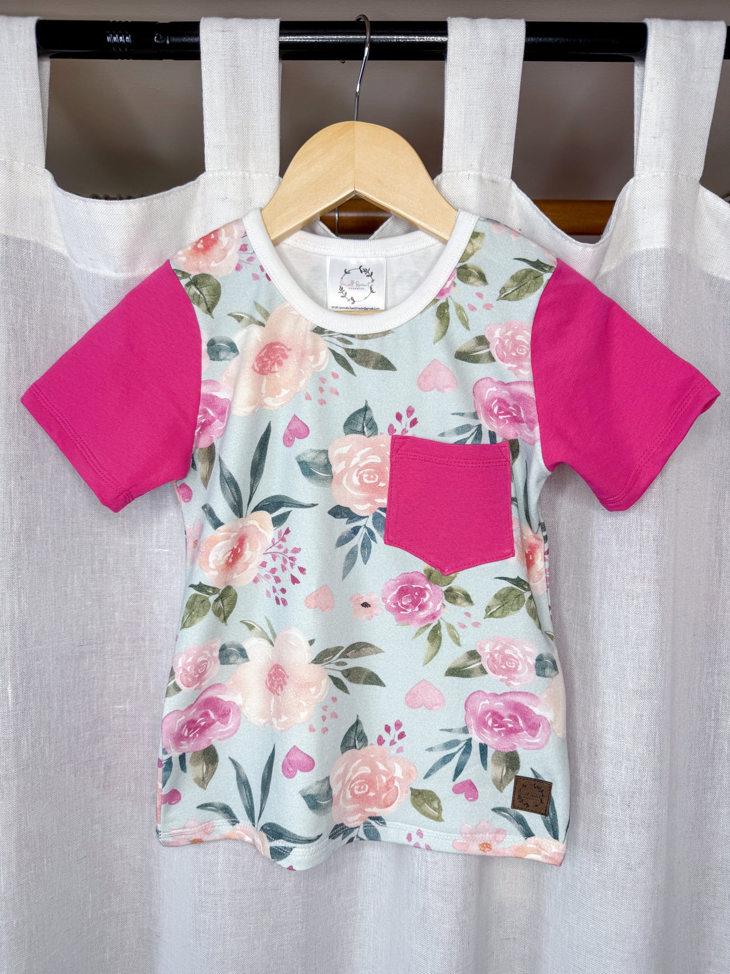 Basic Pocket Tee-Fuchsia Floral