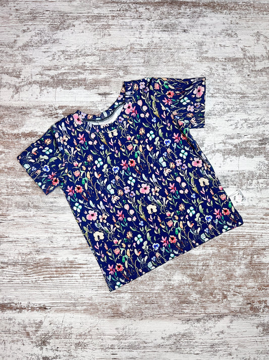 Basic Tee-Navy Floral